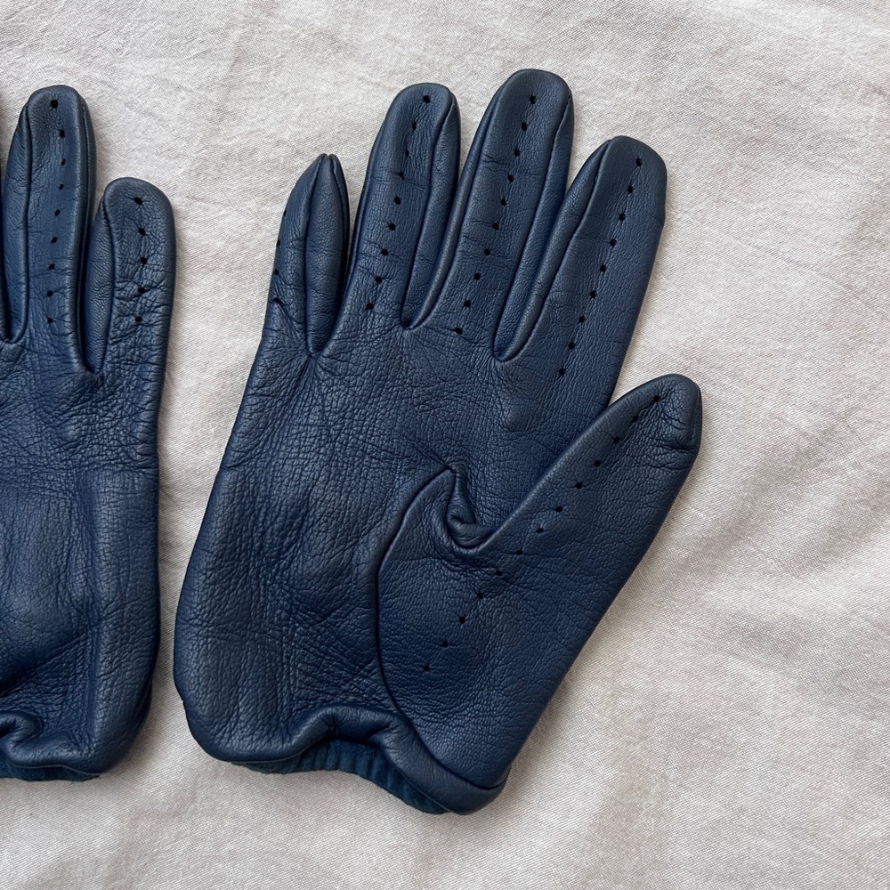 Auth Chanel Classic CC Logo Bow Dark Navy Leather Gloves - Size 7 (XS) - Picture 7 of 13